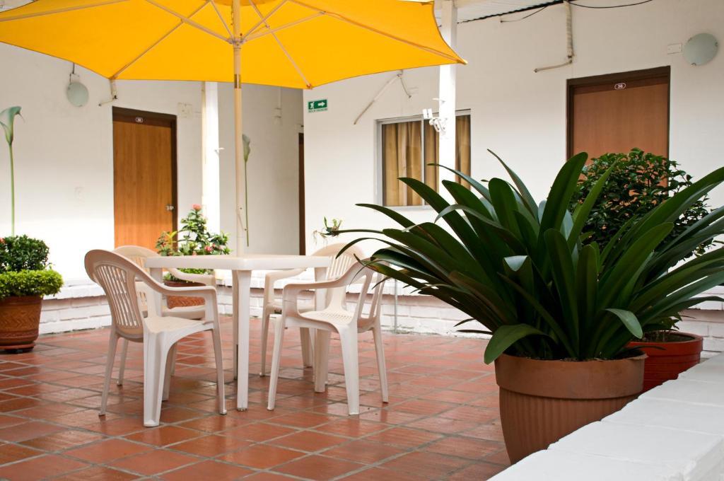 Hotel Villa Real De Cúcuta Kültér fotó